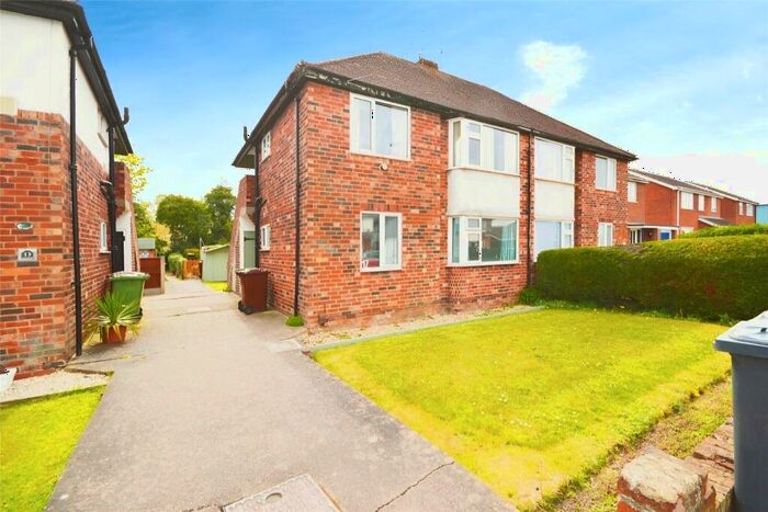 2 Bedroom Flat To Rent In Glenwood Grove, Lincoln, LN6