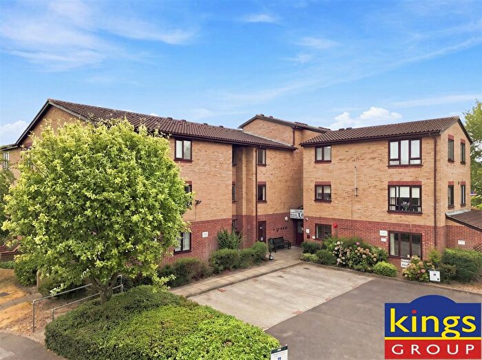 1 Bedroom Flat For Sale In Ainsley Close, London, N9