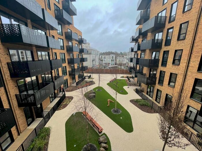 2 Bedroom Flat To Rent In Boston Road, London, W7