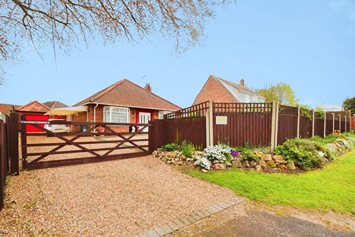 3 Bedroom Bungalow For Sale In Dereham Road, Thetford, IP25