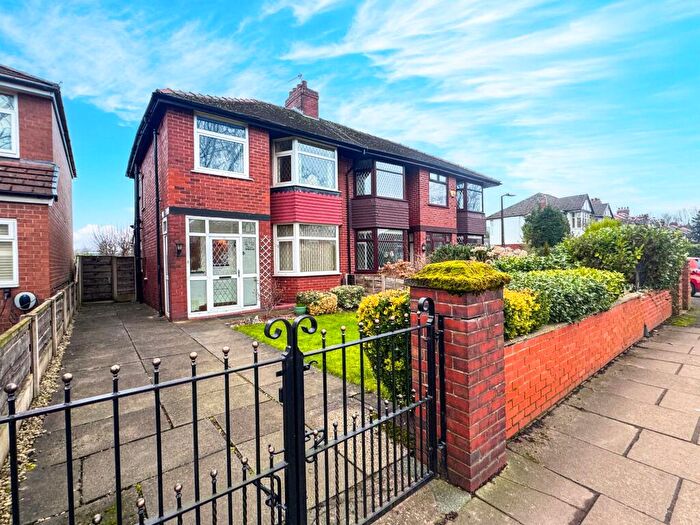 3 Bedroom Semi-Detached House For Sale In Radcliffe Road, Redvales, Bury, BL9