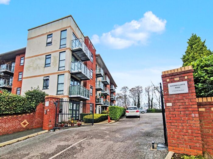 2 Bedroom Flat To Rent In Radcliffe New Road, Radcliffe, M26