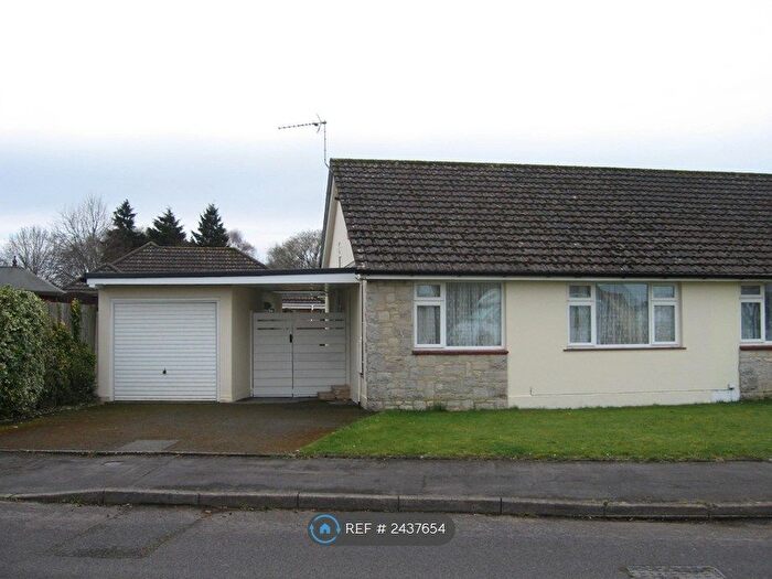 2 Bedroom Bungalow To Rent In Coppice Avenue, Ferndown, BH22