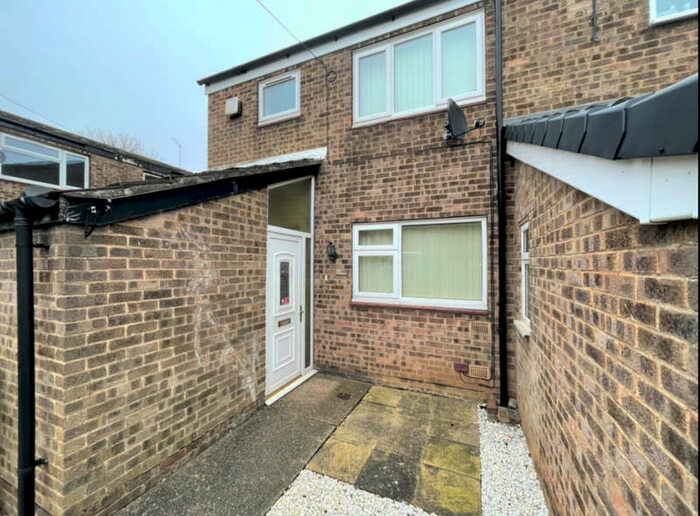 3 Bedroom End Of Terrace House To Rent In Greenwich Avenue, Hull, HU9