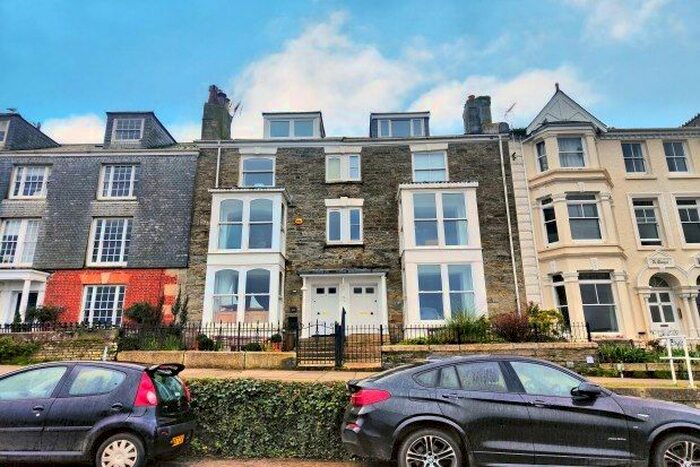 2 Bedroom Flat To Rent In Dunstanville Terrace, Falmouth, TR11