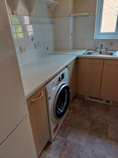 2 Bedroom Apartment To Rent In Alexandra Gardens, Knaphill, Woking, Surrey, GU21