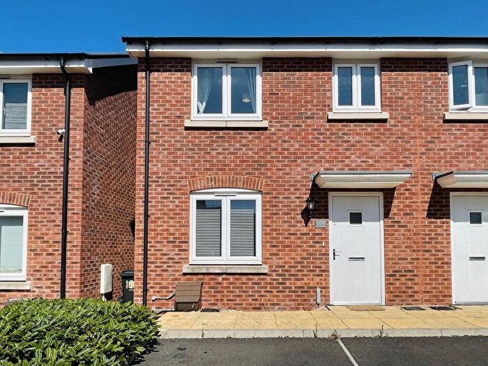 4 Bedroom Semi-Detached House To Rent In George Holmes Way, Bristol, BS16