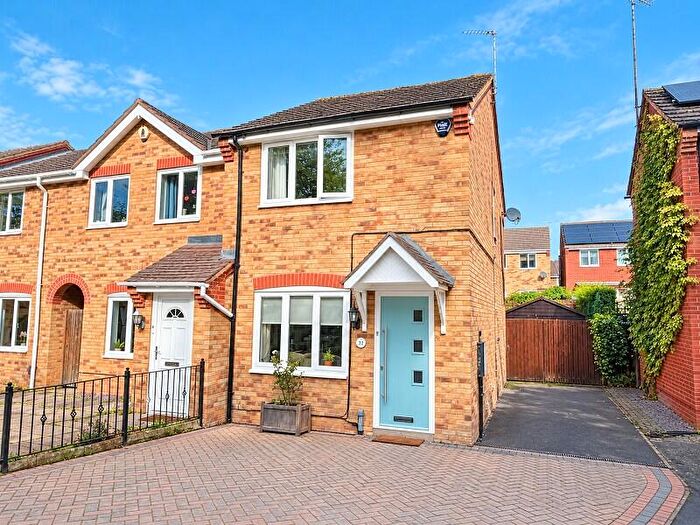 2 Bedroom End Of Terrace House For Sale In Keswick Close, Leicester, Leicester, Leicestershire., LE2