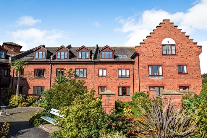 1 Bedroom Apartment For Sale In Penrhyn Court, Penrhyn Bay, Llandudno, Conwy, LL30