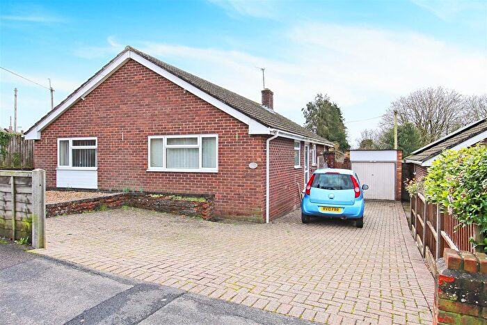 3 Bedroom Detached Bungalow For Sale In Micheldever Road, Whitchurch, RG28