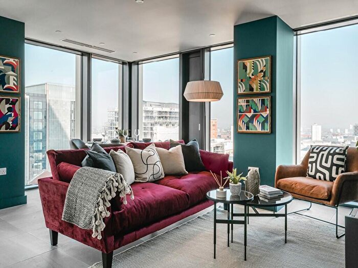 2 Bedroom Apartment To Rent In Broad Street, Birmingham, B15