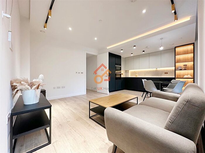 2 Bedroom Flat To Rent In Vermont House, Dingley Road, London, EC1V