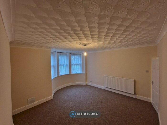 2 Bedroom Flat To Rent In Oakland Road, Redland, Bristol, BS6