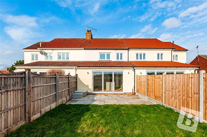 3 Bedroom Terraced House For Sale In Chelmsford Road, Blackmore, Ingatestone, Essex, CM4