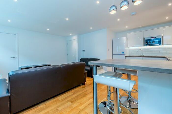 2 Bedroom Maisonette To Rent In Stucley Place, London, NW1