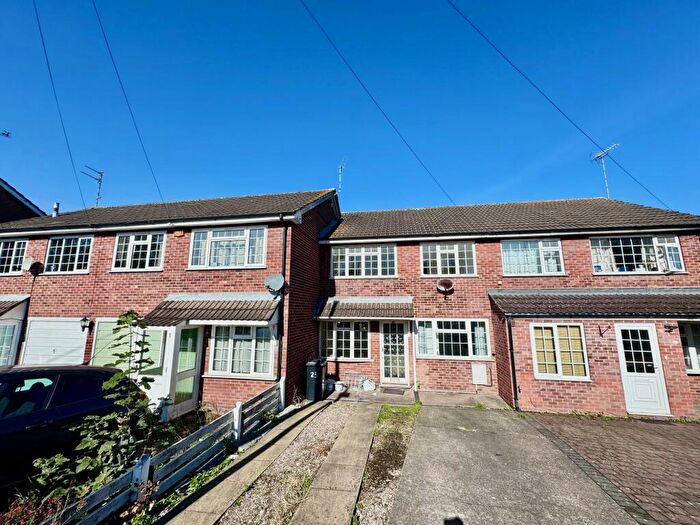 4 Bedroom House To Rent In Myrtle Grove, Beeston, NG9