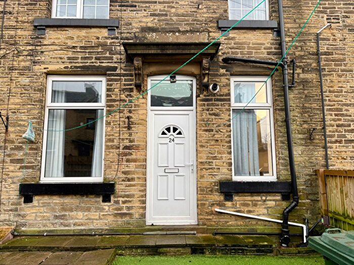2 Bedroom Terraced House To Rent In High Street, Thornton, Bradford, BD13