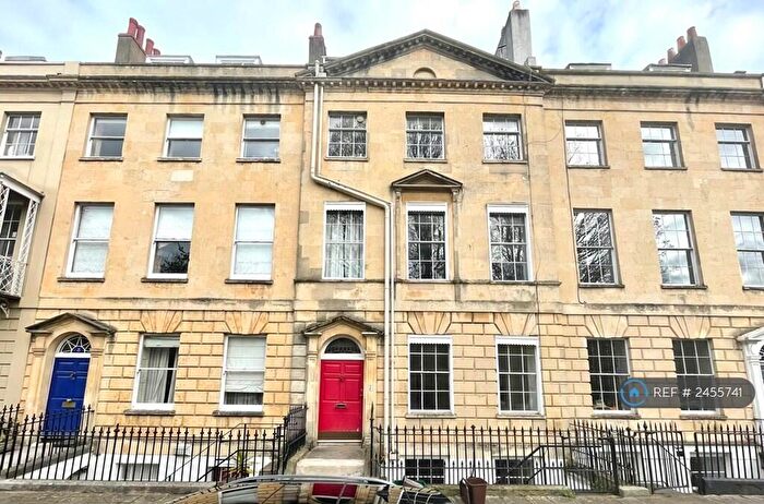 2 Bedroom Flat To Rent In West Mall, Clifton, Bristol, BS8