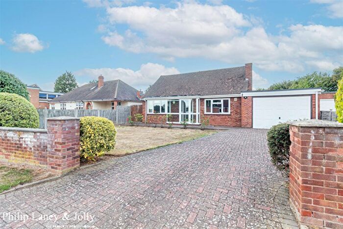 2 Bedroom Detached Bungalow For Sale In Church Lane, Lower Broadheath, Worcester, WR2