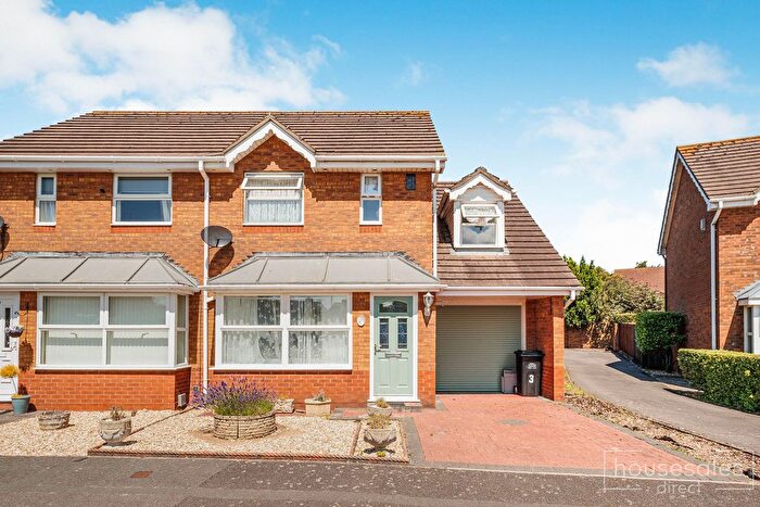 3 Bedroom End Of Terrace House For Sale In Deacon Way, Burnham-On-Sea, TA8