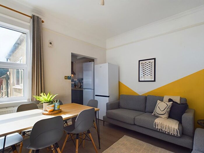 6 Bedroom Semi-detached House To Rent In West Parade, Lincoln, LN1