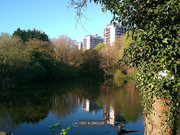 1 Bedroom Flat To Rent In Lakeside Rise, Manchester, M9