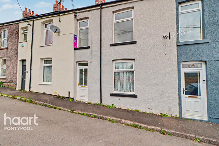 3 Bedroom Terraced House For Sale In Salisbury Terrace, Pontypool, NP4