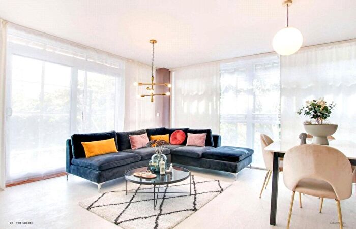 1 Bedroom Apartment To Rent In Wisteria House, Wych Elm, CM20