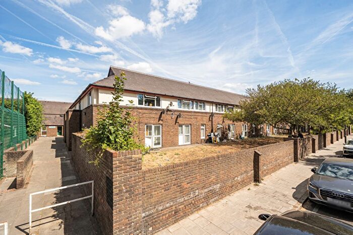 1 Bedroom Flat For Sale In Setchell Way, London, SE1