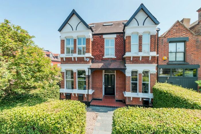 1 Bedroom Flat To Rent In Barry Road, London, SE22