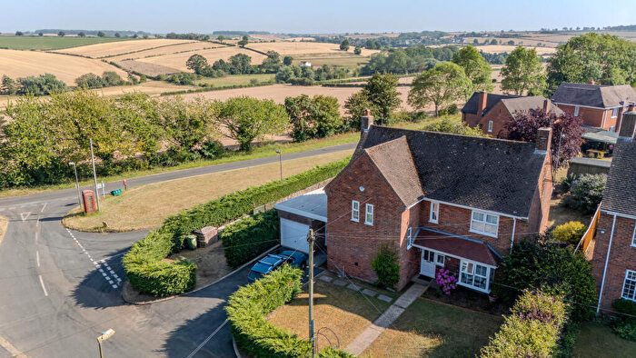 3 Bedroom Detached House For Sale In Salisbury Avenue, Brookenby, LN8