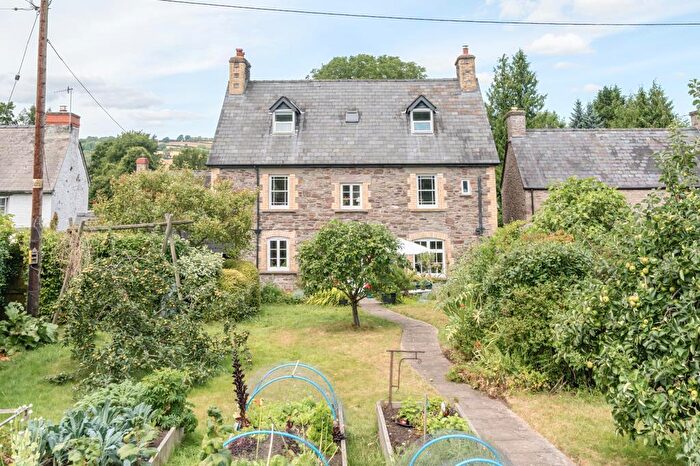 5 Bedroom Detached House For Sale In Clifford, Hereford, HR3