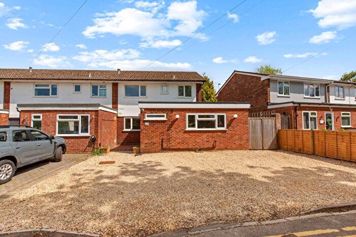 3 Bedroom Terraced House For Sale In Blacksmith Lane, Prestwood, HP16