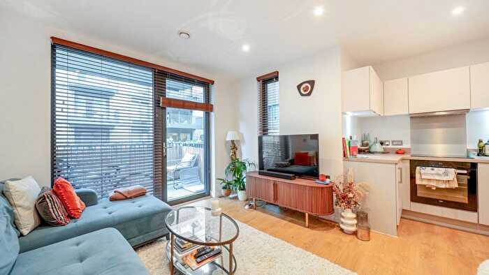1 Bedroom Flat For Sale In Skippers Yard, Fish Island, London, E3