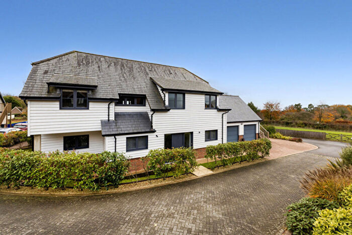 5 Bedroom Detached House For Sale In Blackberry Lane, Four Marks, GU34