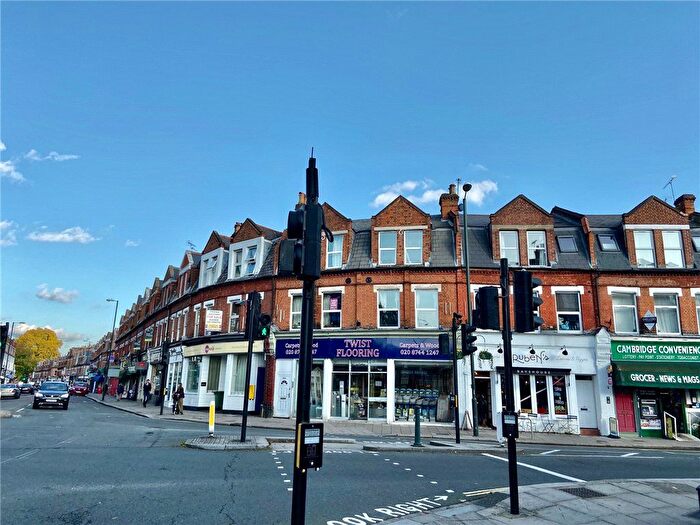 Studio To Rent In Richmond Road, Twickenham, TW1