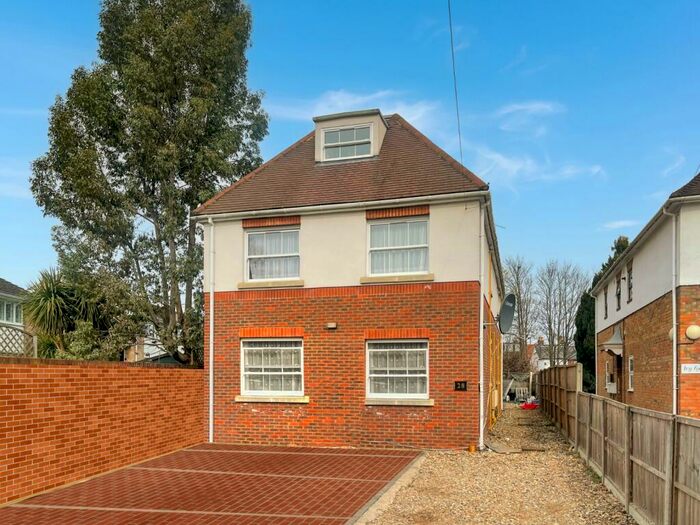 1 Bedroom Apartment To Rent In Surrey, KT15