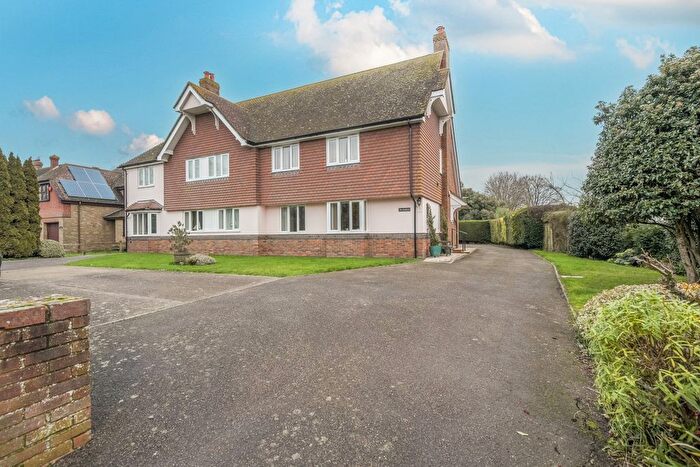 2 Bedroom Flat For Sale In The Swallows, Manwood Road, Sandwich, CT13