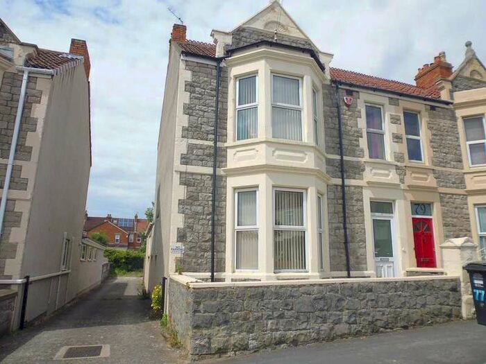 4 Bedroom Semi-Detached House To Rent In Sunnyside Road, Weston Super Mare, BS23