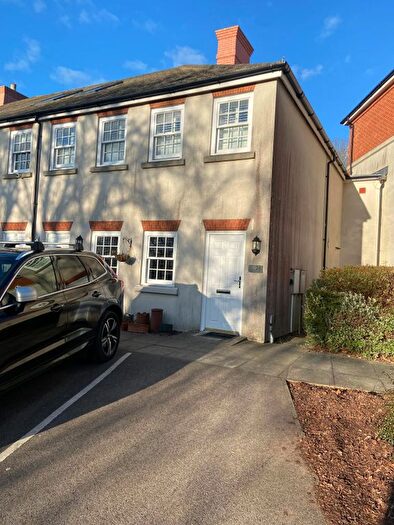 1 Bedroom Flat To Rent In Gawton Crescent, Netherne On The Hill, CR5