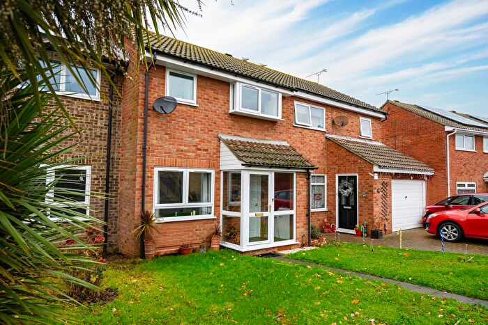 3 Bedroom Terraced House For Sale In Chelsworth Road, Felixstowe, IP11