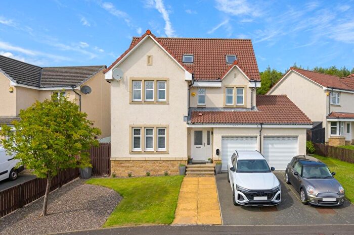 6 Bedroom Detached House For Sale In Peasehill Gait, Rosyth, KY11