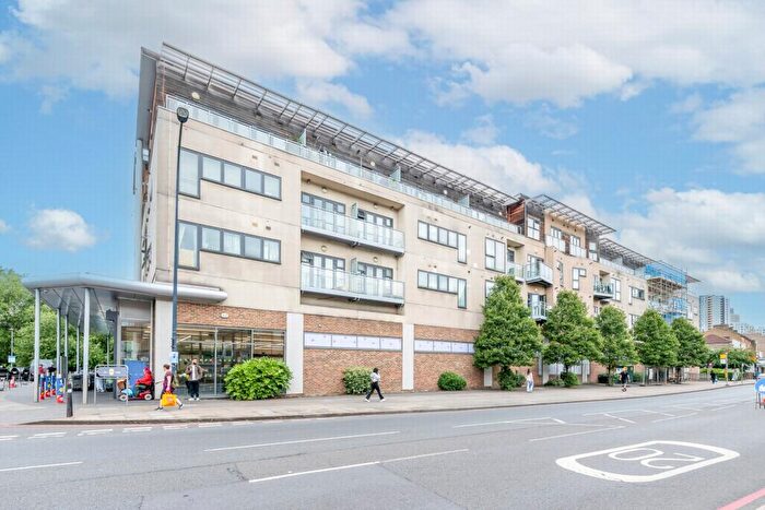 2 Bedroom Flat To Rent In Riva Building, Lee High Road, Lewisham, SE13