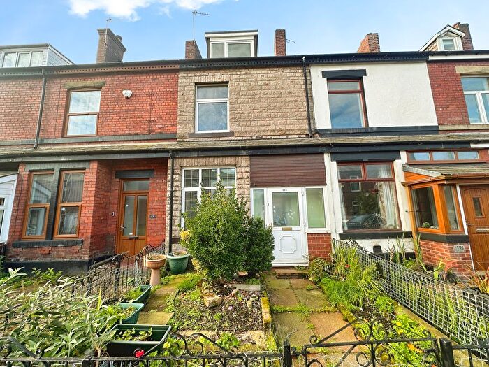 2 Bedroom Terraced House For Sale In Walshaw Road, Bury, BL8