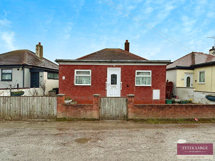 3 Bedroom Detached Bungalow For Sale In Clwyd Gardens, Kinmel Bay, LL18