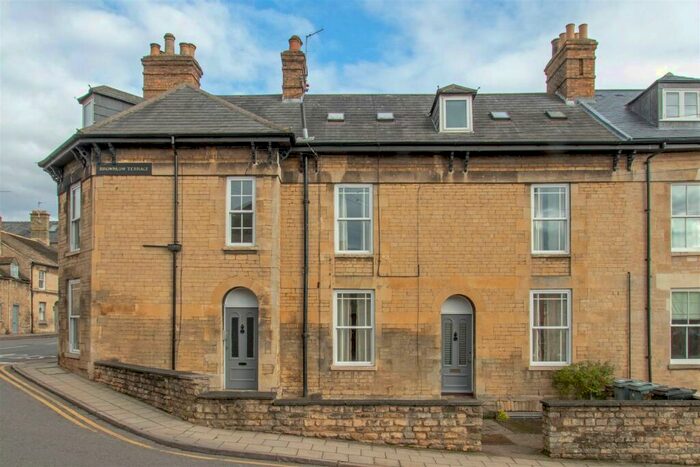 1 Bedroom Flat To Rent In Brownlow Terrace, Stamford, PE9