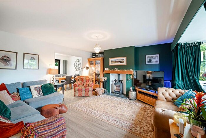 5 Bedroom Detached House For Sale In Hobbiton Road, North Worle - Annexe, BS22