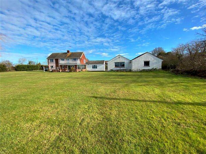 4 Bedroom Detached House For Sale In Hyde Wood Lane, Canewdon, Essex, SS4