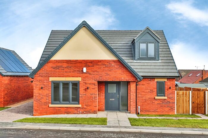 3 Bedroom Detached House For Sale In Woodcock Close, Park Road, Ilkeston, DE7