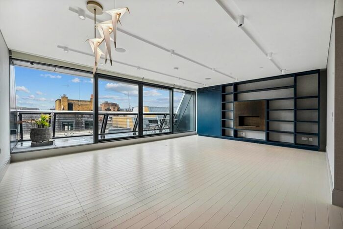 3 Bedroom Flat To Rent In Cork Street, London, W1S